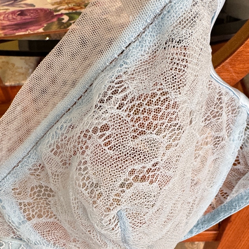 La Perla Light Blue Lace Bra - Picture 2 of 5